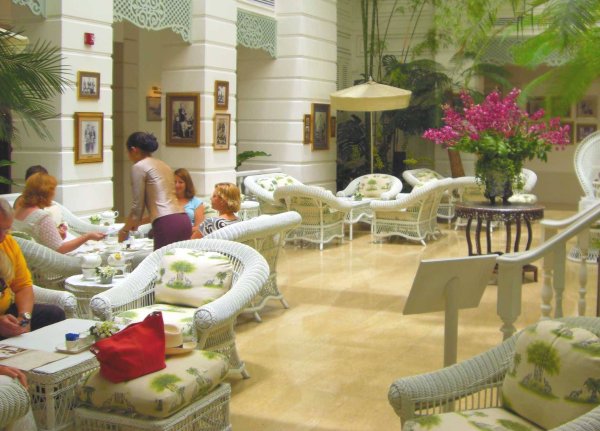 Oriental Hotel Authors Lounge